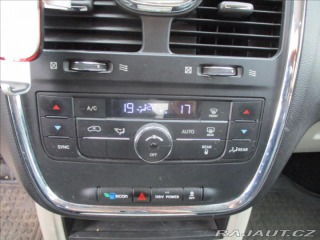Chrysler Town & Country 3,6 211kw LPG, odp. DPH, 2012