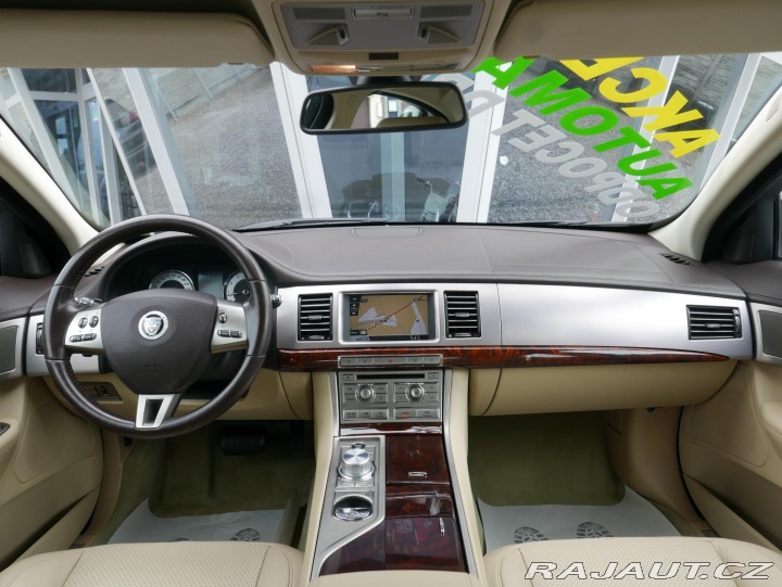 Jaguar XF 3,0L V6 175kW Automat 2008
