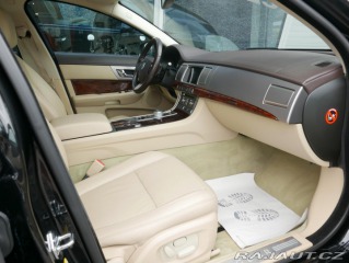Jaguar XF 3,0L V6 175kW Automat 2008