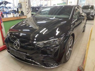 Mercedes-Benz EQE 350 AMG Připravujeme