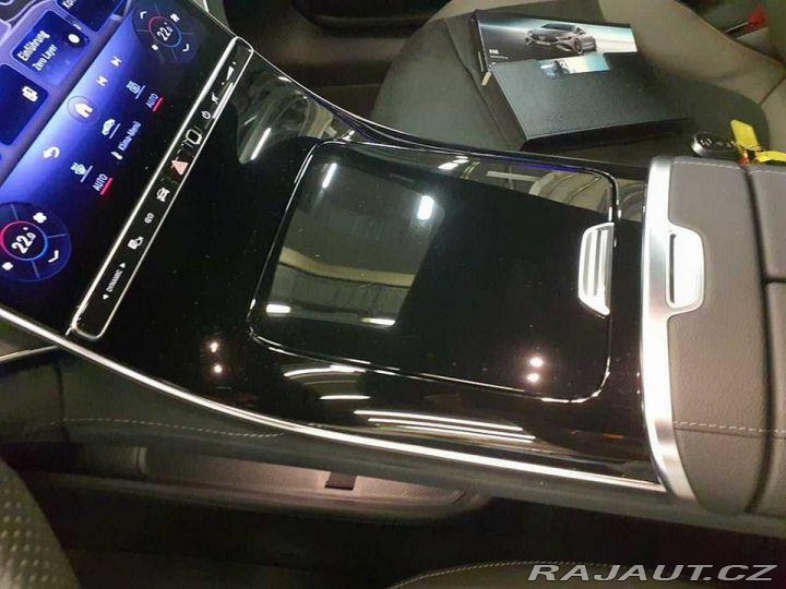 Mercedes-Benz EQE 350 AMG Rezervace 2024