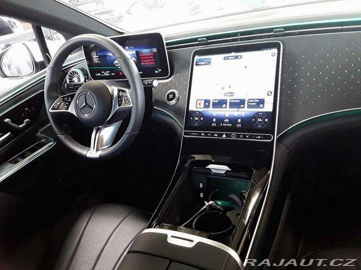 Mercedes-Benz EQE 300 Premium REZERVACE 2024