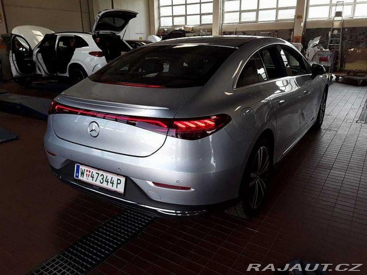 Mercedes-Benz EQE 300 Premium REZERVACE 2024