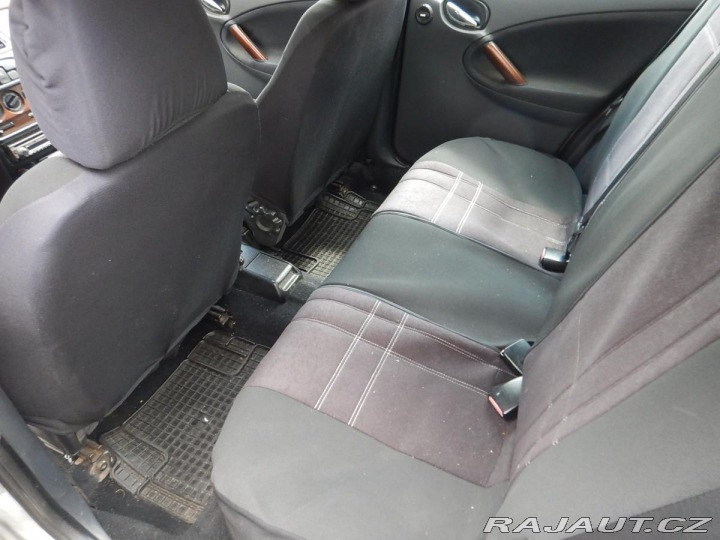 Rover 25 2.0 TD 74 kw 4 L na 100km 2003