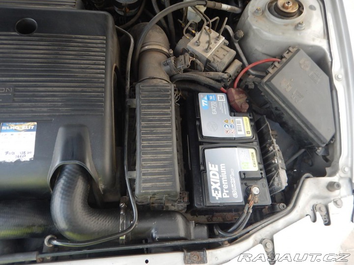 Rover 25 2.0 TD 74 kw 4 L na 100km 2003