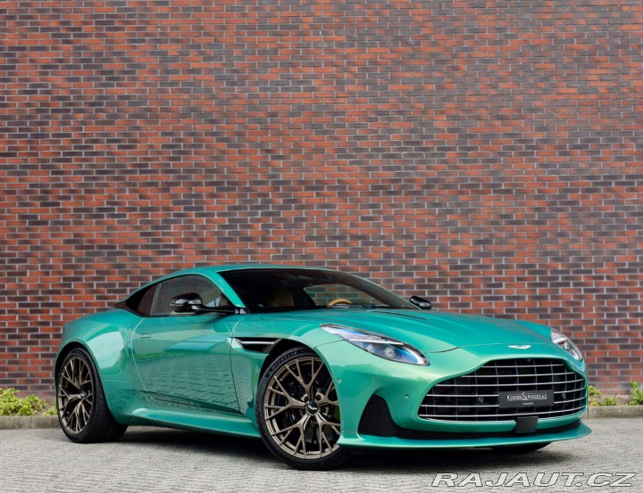 Aston Martin DB12 4.0 V8, Iridiscent Emera 2023