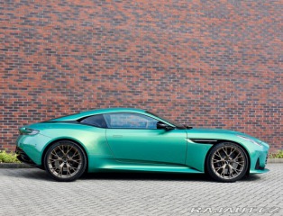 Aston Martin DB12 4.0 V8, Iridiscent Emera 2023