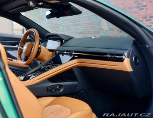 Aston Martin DB12 4.0 V8, Iridiscent Emera 2023