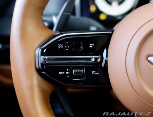 Aston Martin DB12 4.0 V8, Iridiscent Emera 2023