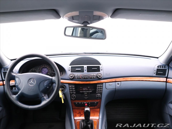 Mercedes-Benz E 2,7 270CDI 130kW Elegance 2003