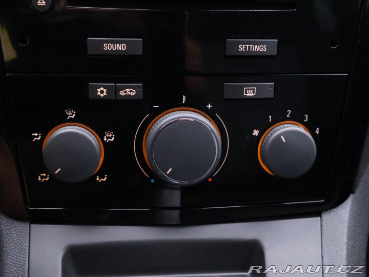 Opel Zafira 1,8 i 103kW Automat 7-Mís 2011