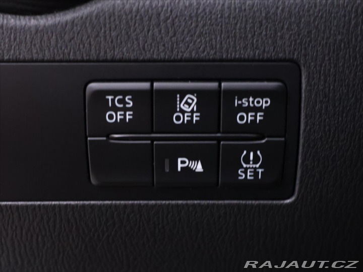Mazda CX-3 2,0 G121 Revolution Navi 2018