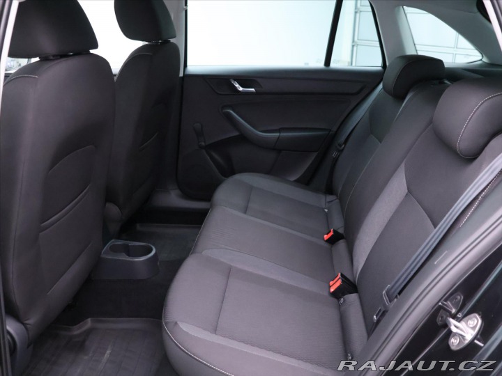 Škoda Rapid 1,6 TDI 77kW Klimatizace 2014