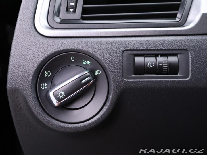 Škoda Rapid 1,6 TDI 77kW Klimatizace 2014