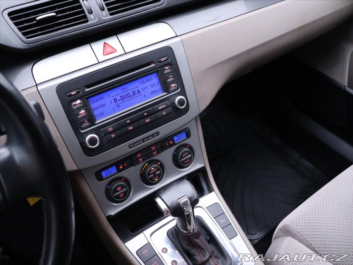 Volkswagen Passat 2,0 TDI 103kW DSG CZ Serv 2006