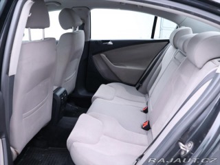 Volkswagen Passat 2,0 TDI 103kW DSG CZ Serv 2006