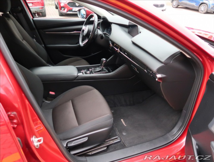 Mazda 3 2,0 i AUT ČR 1MAJITEL 2020