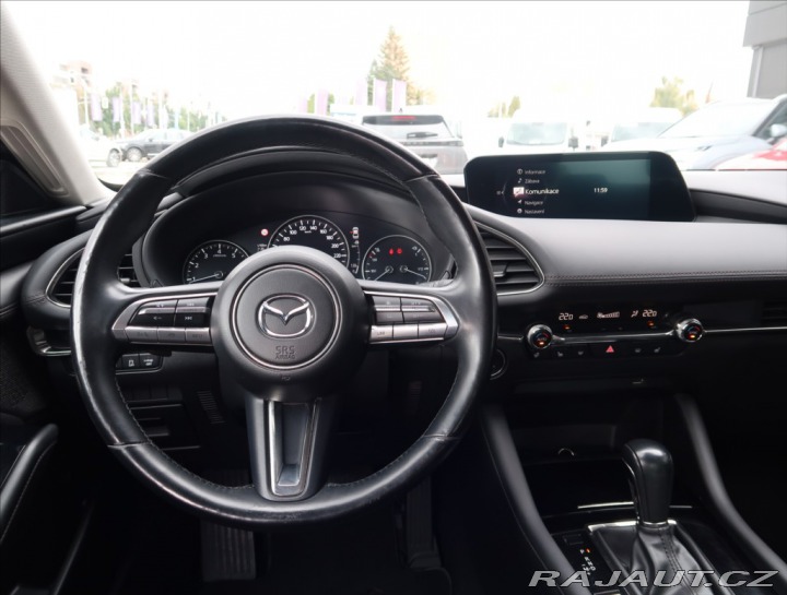 Mazda 3 2,0 i AUT ČR 1MAJITEL 2020
