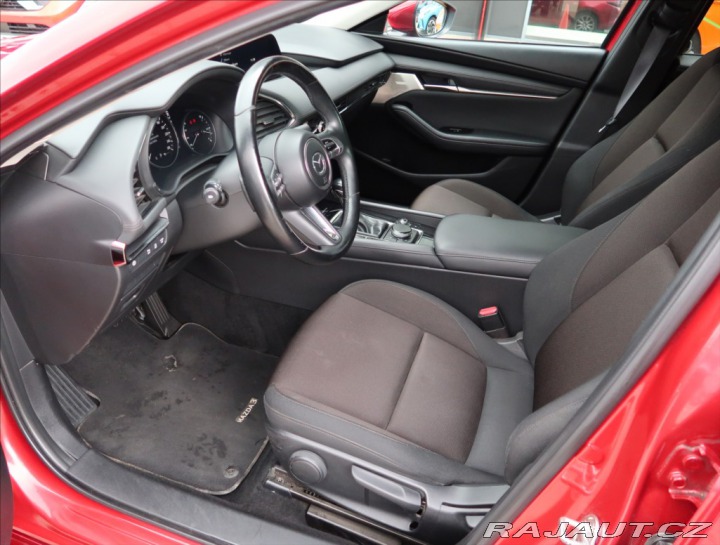 Mazda 3 2,0 i AUT ČR 1MAJITEL 2020