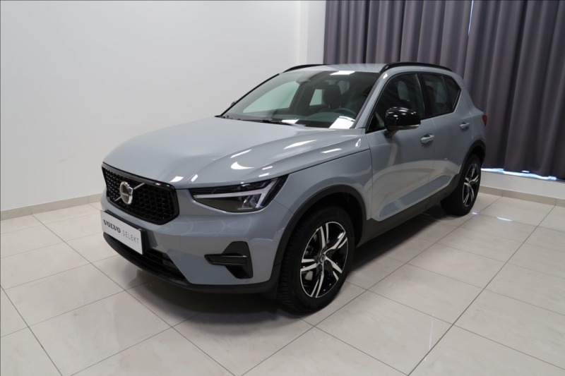 Volvo XC40 2,0 Plus, B3 Mild hybrid,