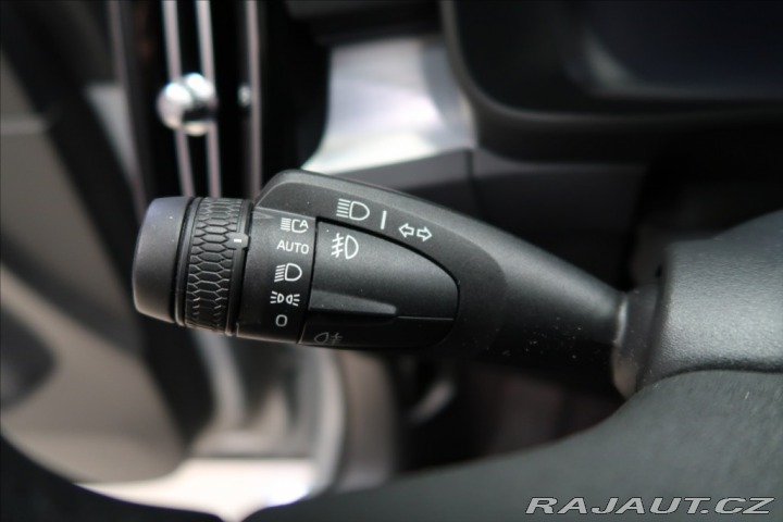 Volvo XC40 2,0 Plus, B3 Mild hybrid, 2024