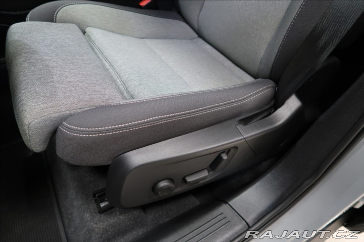 Volvo XC40 2,0 Plus, B3 Mild hybrid, 2024
