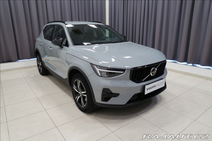 Volvo XC40 2,0 Plus, B3 Mild hybrid, 2024