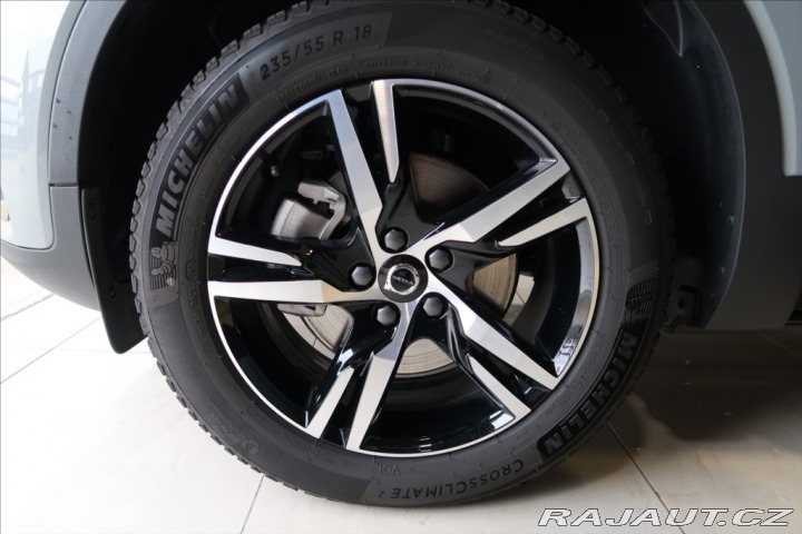 Volvo XC40 2,0 Plus, B3 Mild hybrid, 2024
