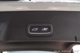 Volvo XC40 2,0 Plus, B3 Mild hybrid, 2024
