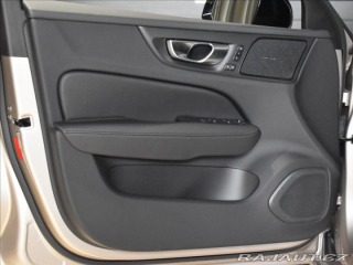 Volvo V60 2,0 T8  Plus Dark 2025
