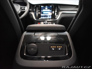 Volvo V60 2,0 T8  Plus Dark 2025