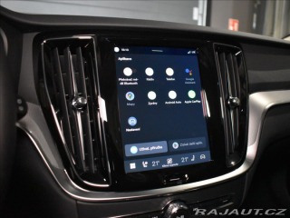 Volvo V60 2,0 T8  Plus Dark 2025