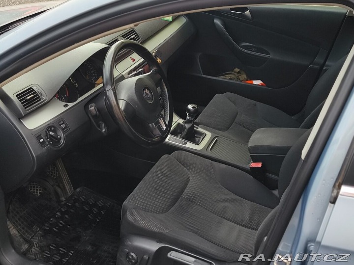 Volkswagen Passat 2,0 B6 2010