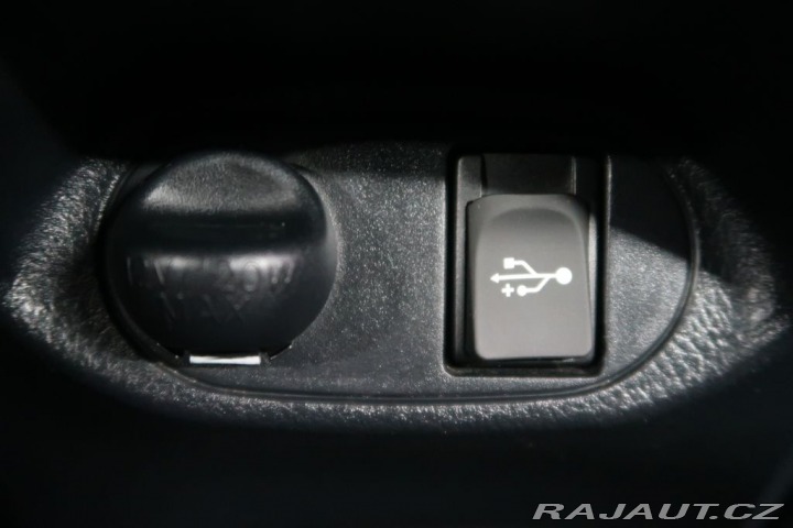 Toyota Yaris 1.5Hybrid,CZ,1Maj,Selecti 1800