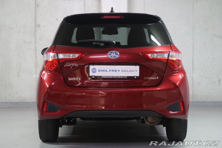 Toyota Yaris 1.5Hybrid,CZ,1Maj,Selecti 1800