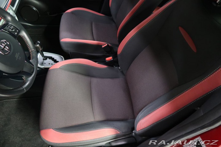 Toyota Yaris 1.5Hybrid,CZ,1Maj,Selecti 1800