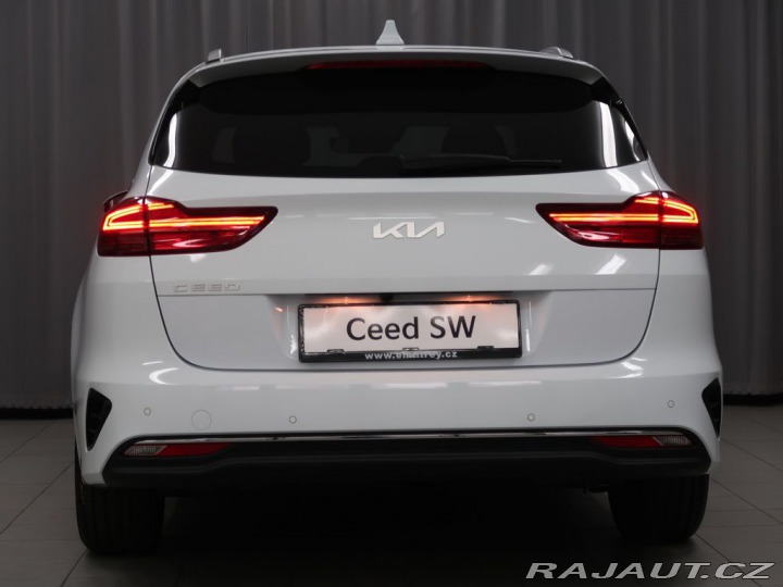 Kia Ceed TOP - K odběru IHNED 2025