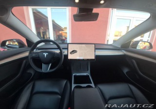 Tesla Model 3  2021