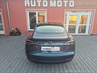 Tesla Model 3  2021