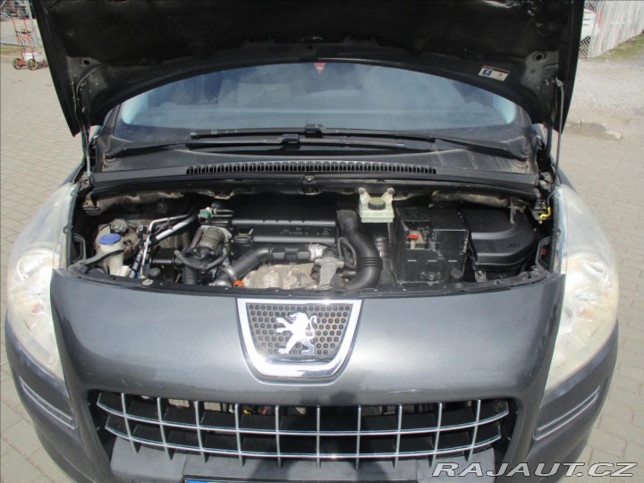 Peugeot 3008 1,6 HDI 110k Premium, po 2009