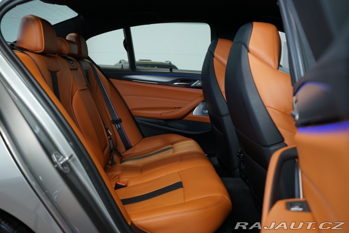 BMW M5 COMPETITION*xDRIVE*MASÁŽ* 2019