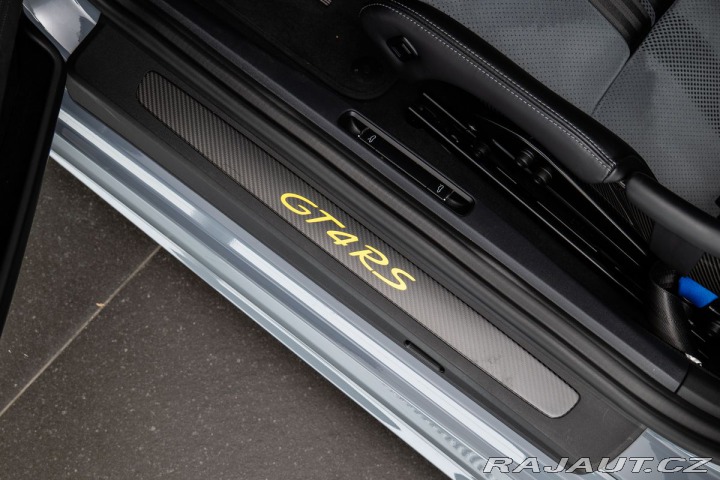 Porsche Cayman GT4 RS Weissach 2023