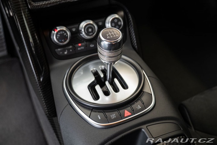 Audi R8 Manuál/V8 FSI 2011