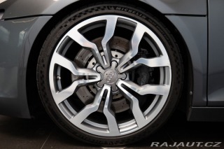 Audi R8 Manuál/V8 FSI 2011