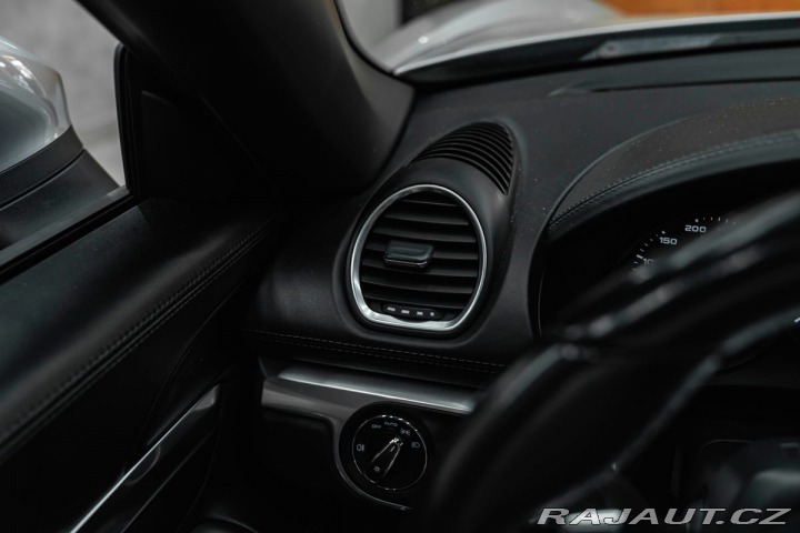 Porsche Boxster 718, CHRONO, PASM, VÝFUKY 2016