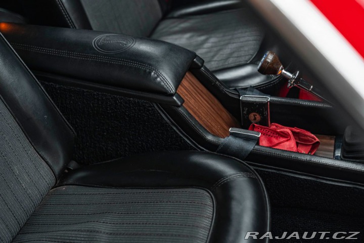 Ford Ostatní modely COBRA GT 500KR FASTBACK 1800