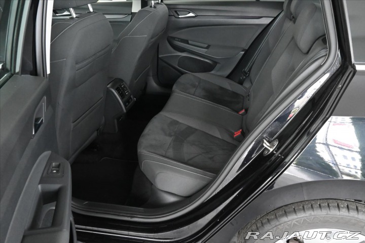 Volkswagen Golf 2,0 TDI 110 kW DSG Style 2021