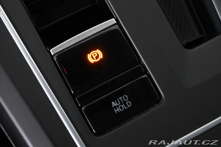 Volkswagen Golf 2,0 TDI 110 kW DSG Style 2021