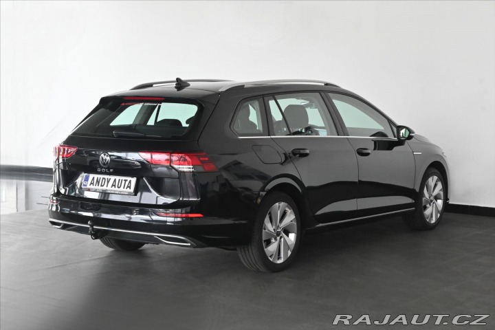 Volkswagen Golf 2,0 TDI 110 kW DSG Style 2021