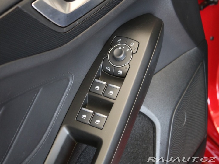 Ford Focus 1,0 EB 114kW AT ST-Line P 2024